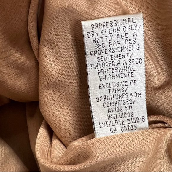 JS COLLECTIONS SLEEVELESS SEQUIN DRESS - Picture 4 of 13